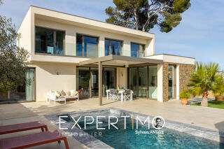  Maison  vendre 9 pices 230 m