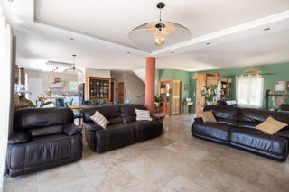  Maison 5 pièces 234 m² L isle sur la sorgue