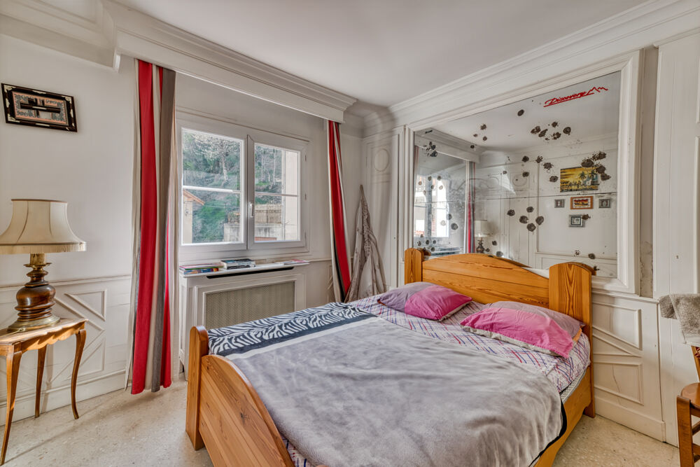 Vente Appartement Appartement 4 pièces, séjour 30 m2 et 2 balcons St sauveur sur tinee