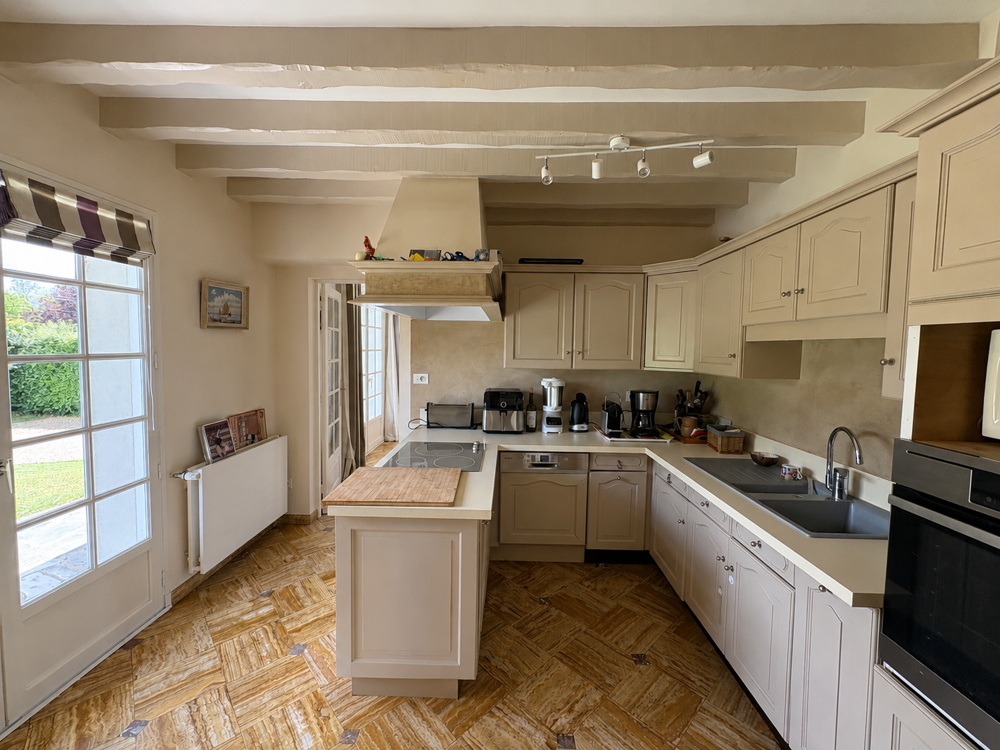 Vente Maison Dans résidence privée de la Vallée d'Eure, maison lumineuse vue sur un étang Merey