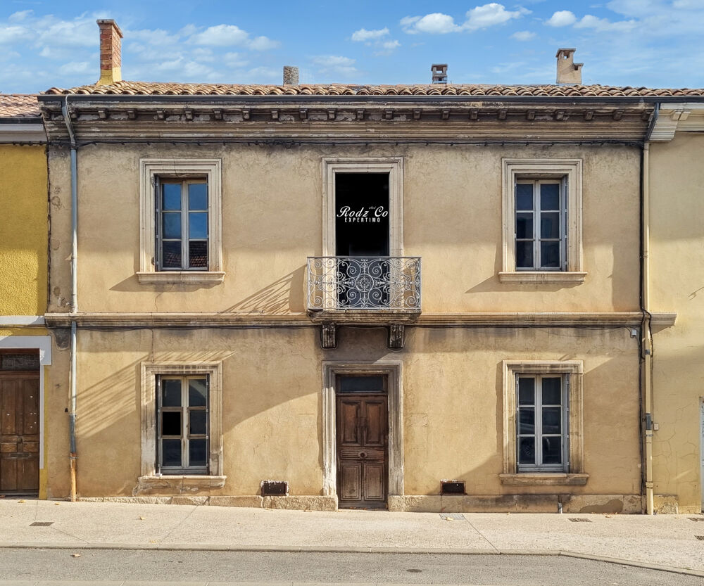 APT Maison de caractère à réinventer au coeur du Luberon Maison ancienne env. 90 m2  2 chambres  Tomettes 