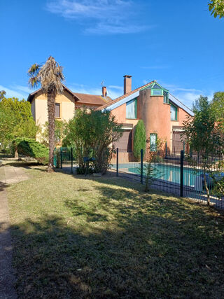  Proprit/chteau  vendre 6 pices 226 m