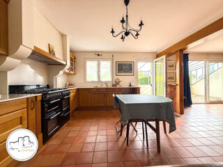  Immeuble � vendre 6 pi�ces 308 m�