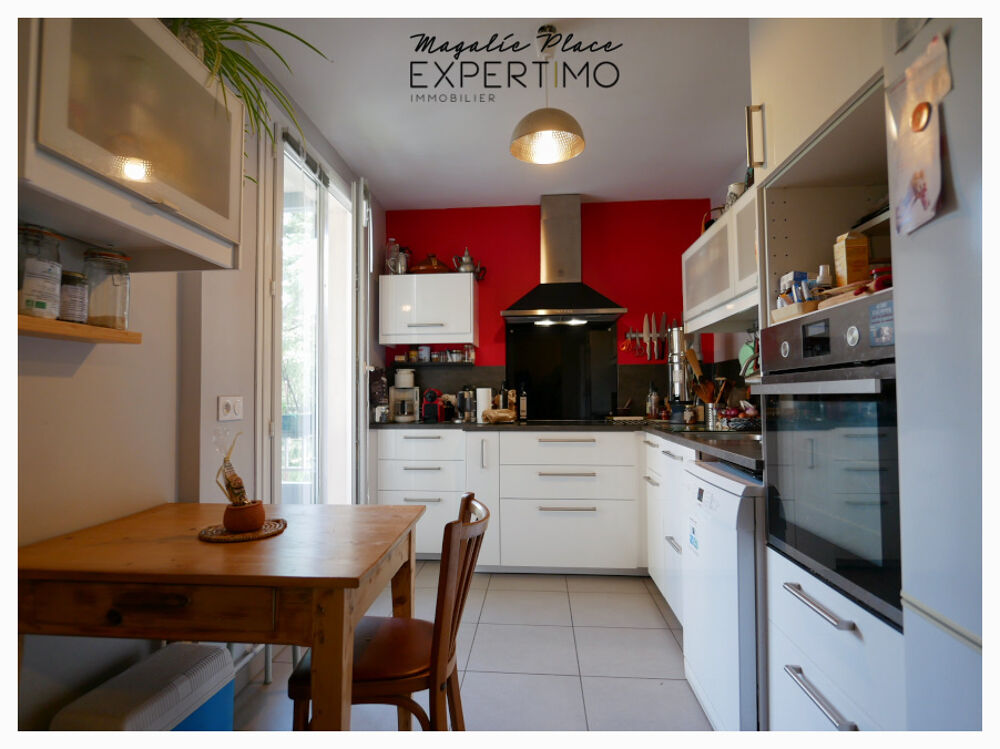 APPARTEMENT DANS UN ENVIRONNEMENT VERDOYANT CALME avec cave et parking