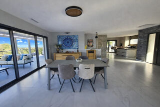  Maison � vendre 5 pi�ces 195 m�