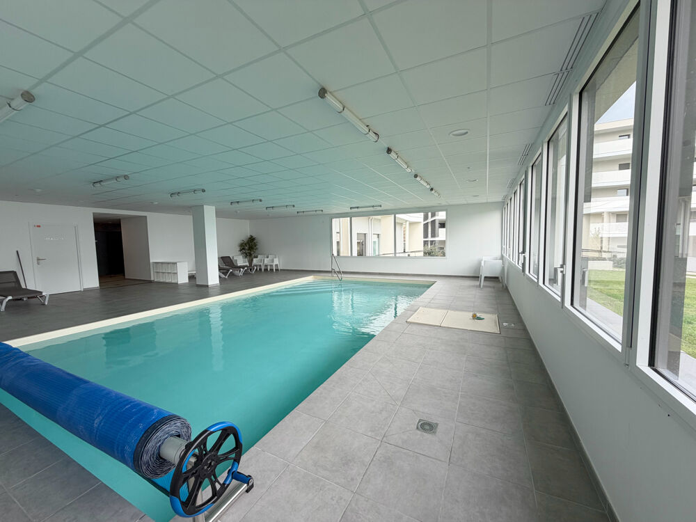 Vente Appartement Superbe T4 de 99 m2 avec 2 terrasses, piscine intérieure chauffée, garage, parking St etienne