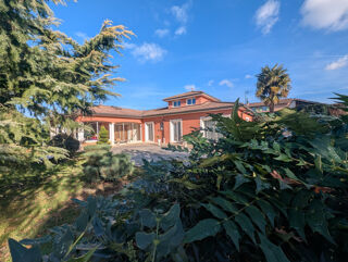  Propri�t�/ch�teau � vendre 8 pi�ces 200 m�