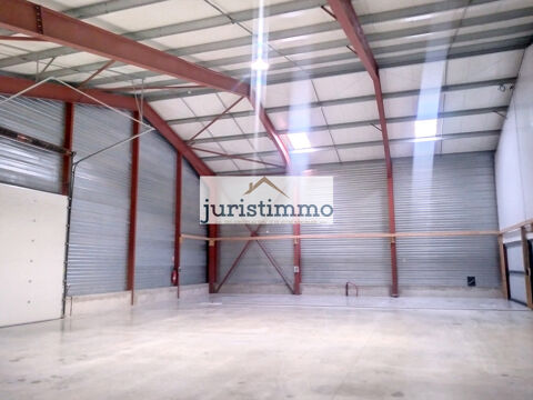 De 375m2 à louer 2300  par mois à Lagarde-Paréol 2300 84290 Lagarde pareol