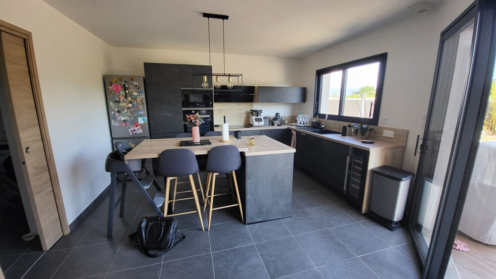 Vente Maison Maison de plain-pied .100 m2.5 pièces Mours st eusebe