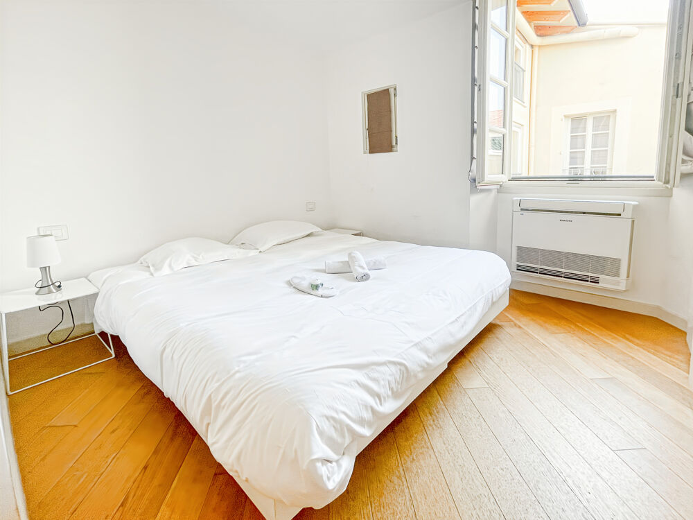 Vente Appartement Très beau T2 au 3ème étage d'un très bel immeuble Cannes