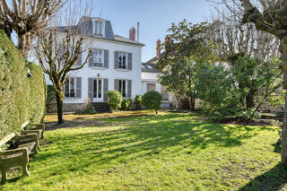  Maison à vendre 11 pièces 264 m²