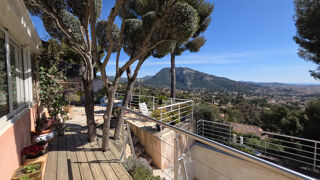  Remise / Grange � vendre 5 pi�ces 172 m� Toulon