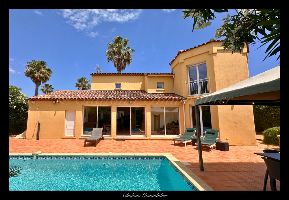 Vente Maison DEPT 34 - AGDE. VILLA 130 M2 AVEC PISCINE, GARAGE ET 4 CHAMBRES - RÉSIDENCE SECONDAIRE IDÉALE - MEUBLÉE POSSIBLE Agde