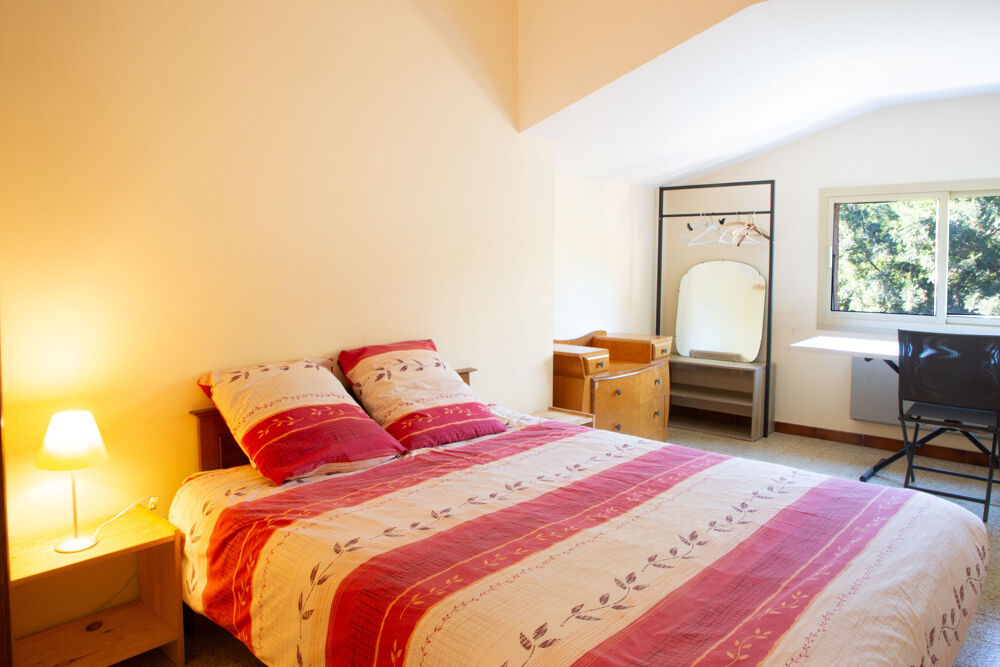 � vendre  Propri�t�/ch�teau Sari-Solenzara (20145)