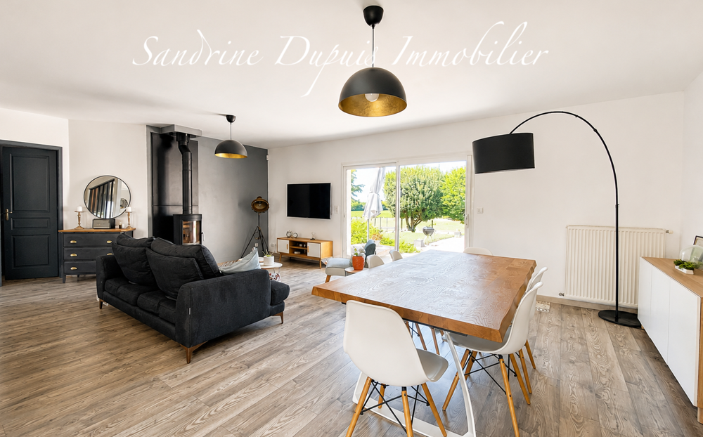Vente Maison Plain-pied de 118 m2   4 chambres   Piscine chauffée Chermignac