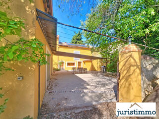  Maison � vendre 9 pi�ces 320 m�