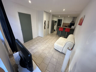  Appartement à louer 1 pièce 28 m²