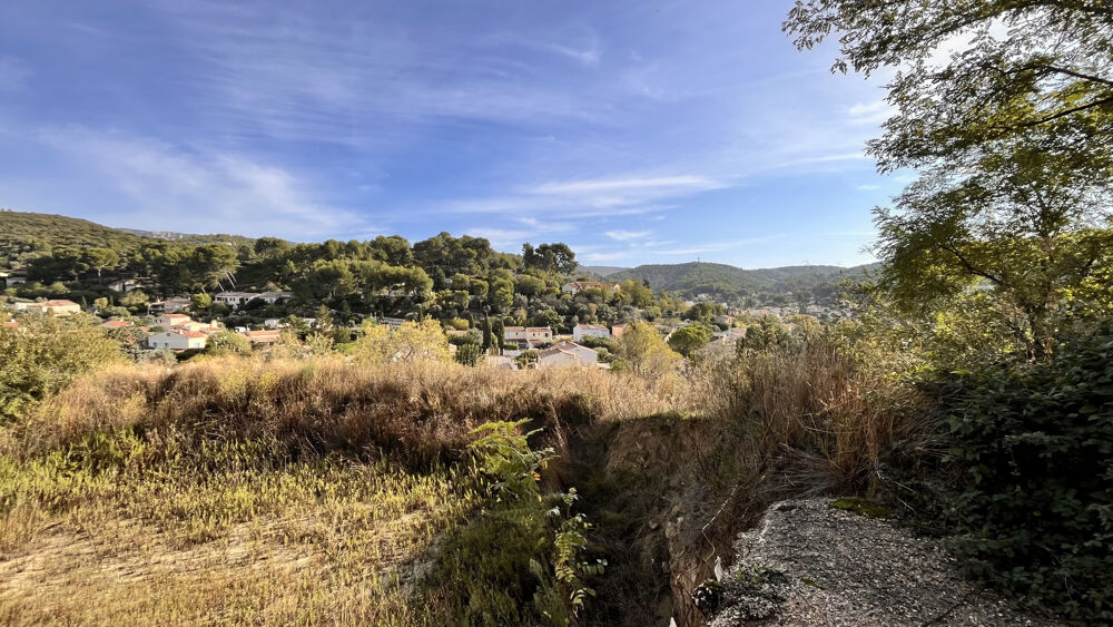 Vente Terrain Terrain constructible de 1830 m2 à Allauch 360m2 au sol Allauch
