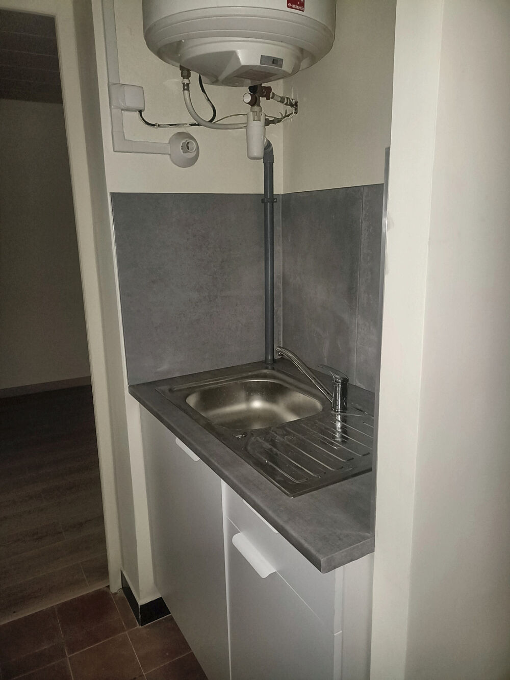 Location Appartement À LOUER   APPARTEMENT T2 DE 28 M2   MONDRAGON ???? Mondragon