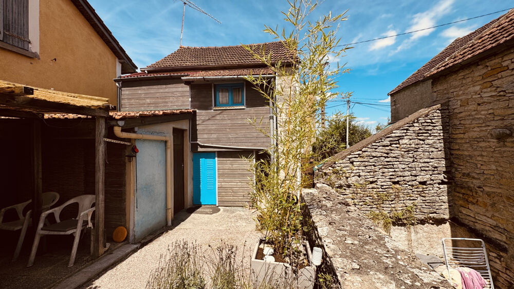 Vente Maison Maison de campagne à Massangis au prix de 55 000 € F.A.I Massangis