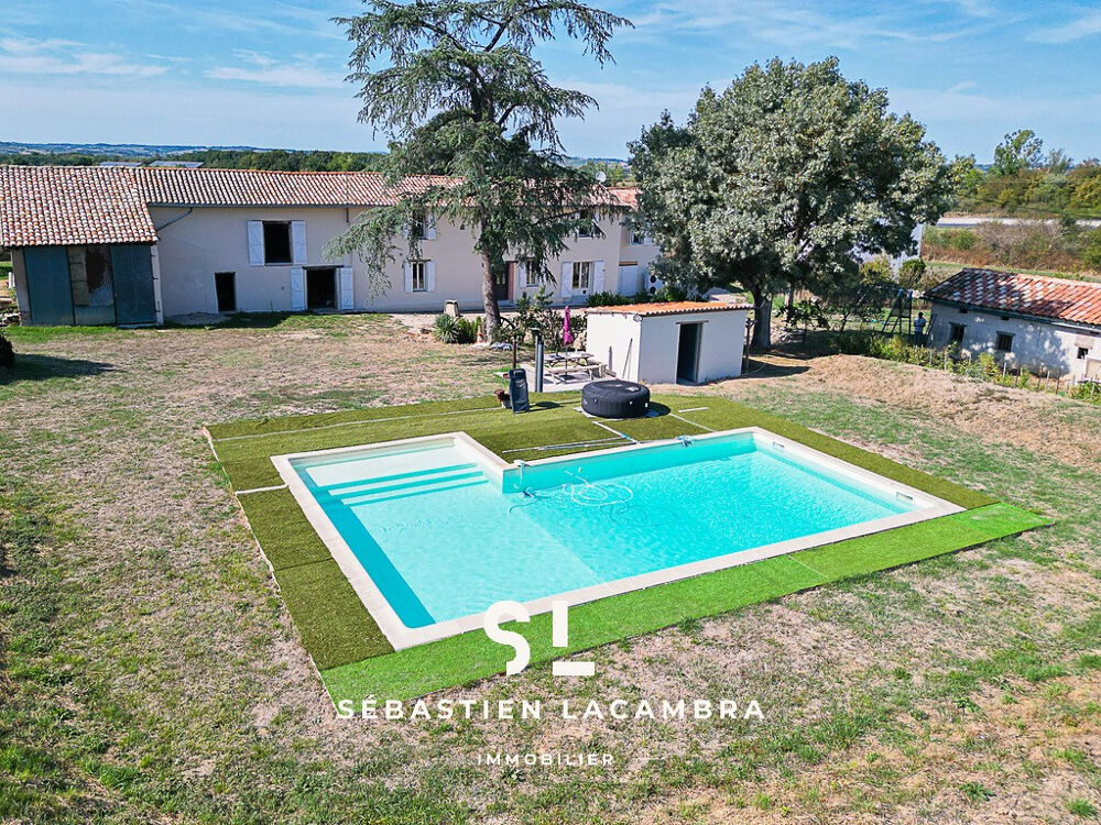 Vente Maison Corps de ferme du XVIIIe siècle rénové   160 m2 habitables, nombreuses dépendances et remarquable potentiel Brens