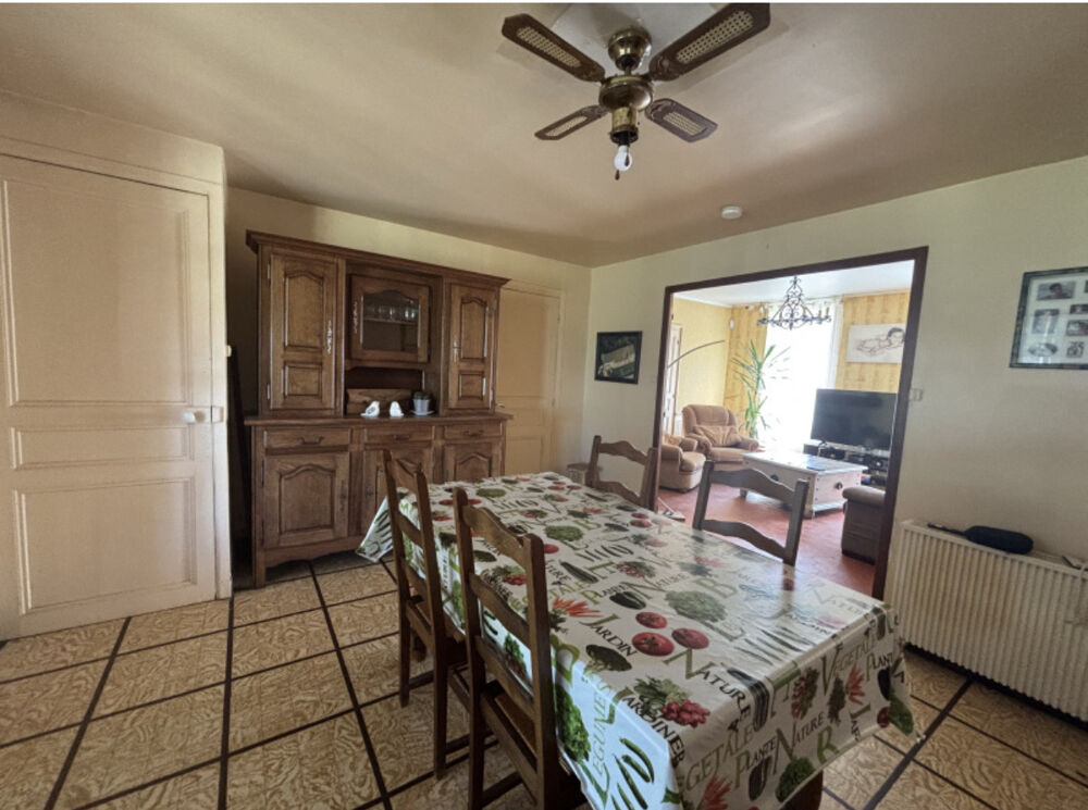 Vente Maison Maison briarde 4 Chambres 144 m2 15 MINUTES de la Gare de La ferté sous Jouarre et de Coulommiers Coulommiers