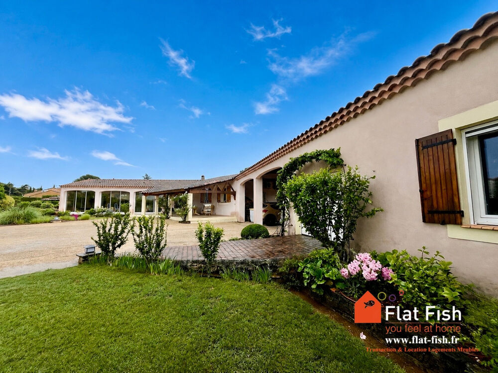 PROPRIETE UNIQUE EN PROVENCE A SAISIR !