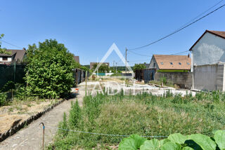  Terrain à vendre 701 m²