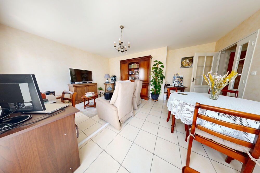 Vente Appartement Angers - Viager libre loué avec balcon et garage Angers