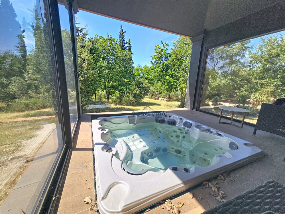 à vendre  Maison Uchaux (84100)