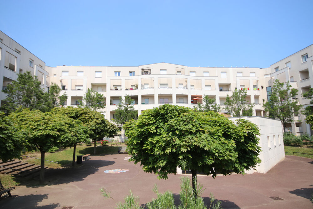 Ermont, beau 4 pièces, 3 chambres de 80 m2, avec box fermé