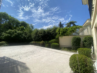  Appartement � vendre 5 pi�ces 185 m�