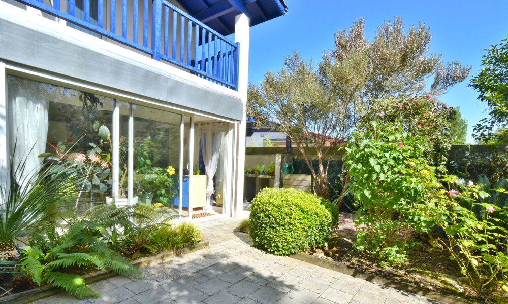 Anglet hyper-centre-Maison familiale de 136m2, tout à pied.