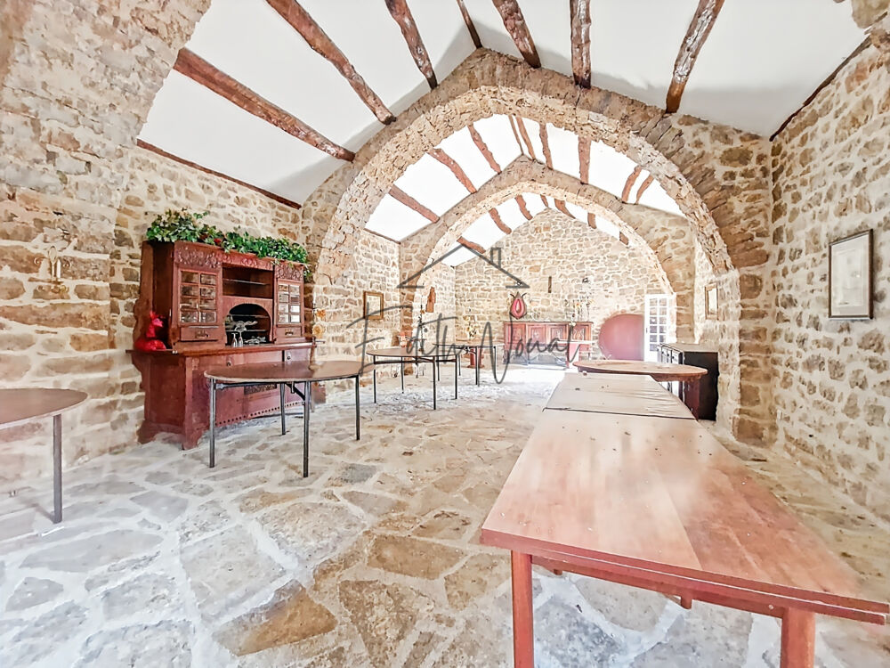Vente Propriété/Château Domaine d'exception -  Ancienne ferme fortifiée rénovée au cœur du Larzac. Ste eulalie de cernon