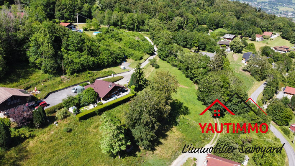 Chalet madrier sur le coteau de lÉponnet avec vue panoramique sur les Alpes