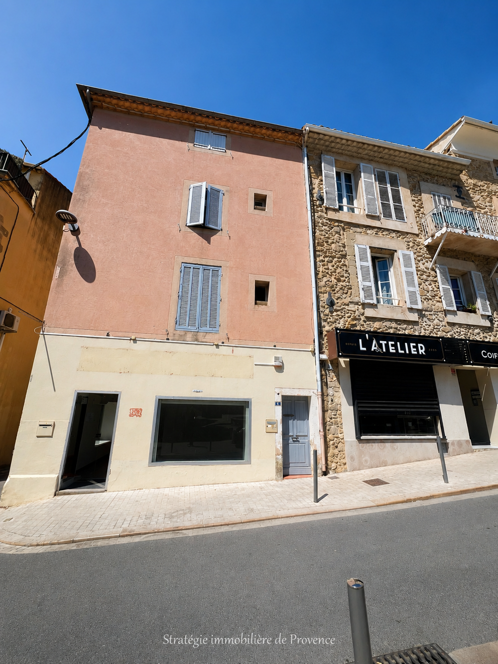 Lambesc Centre Grand studio de 30 m2 environ Investissement Clé en Main !