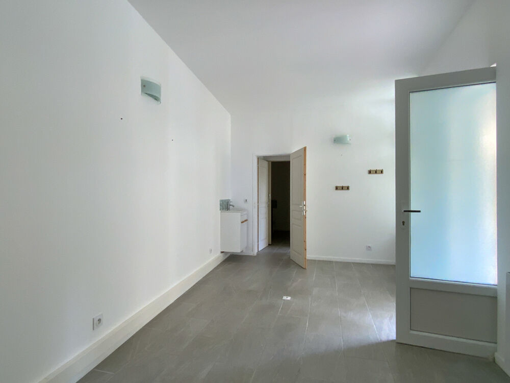 Vente Autre LOCAL COMMERCIAL CENTRE VILLE Jonzac