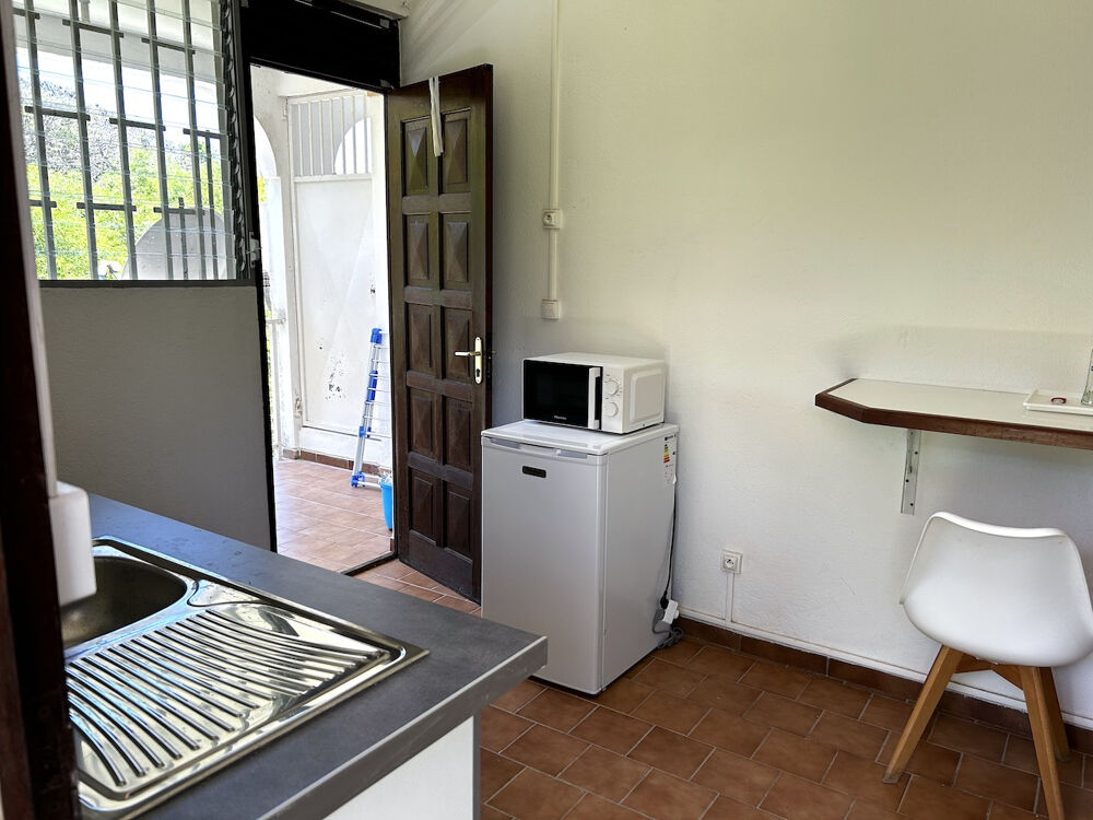 Location Appartement Grand studio de 36m2, climatisé, meublé, Pliane Le gosier
