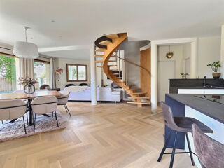  Maison  vendre 7 pices 200 m