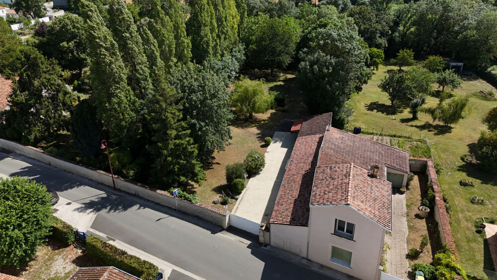 Vente Maison MAISON - 5 CHB. avec 2500 m2 de TERRAIN ARBORE à BOUHET Bouhet