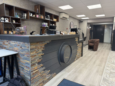   SALON DE COIFFURE & BARBIER CLÉ EN MAIN   EMPLACEMENT No1 CENTRE-VILLE TOURNUS OU VENTE DES ACTIONS : 23 000 € 