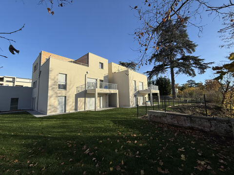   APPARTEMENT DE 78m2 AVEC TERRASSE Appartement - 3 pice(s) - 78 m