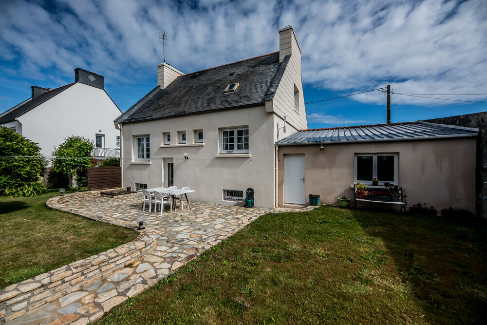 Ploudalmézeau, Pascal Autret vous présente cette maison de 96m2 sur sous-sol complet