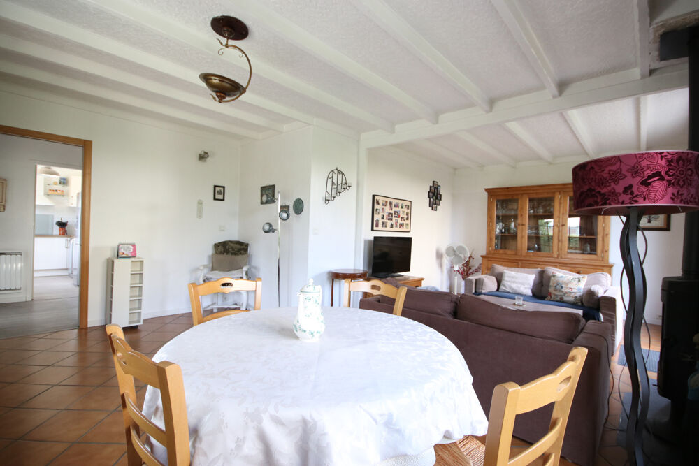 Vente Maison A vendre à Pierrelaye, maison de 81 m2, 3 chambres, sous-sol total, sur un terrain de 517 m2. Pierrelaye