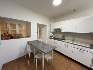  Immeuble � vendre 7 pi�ces 195 m�