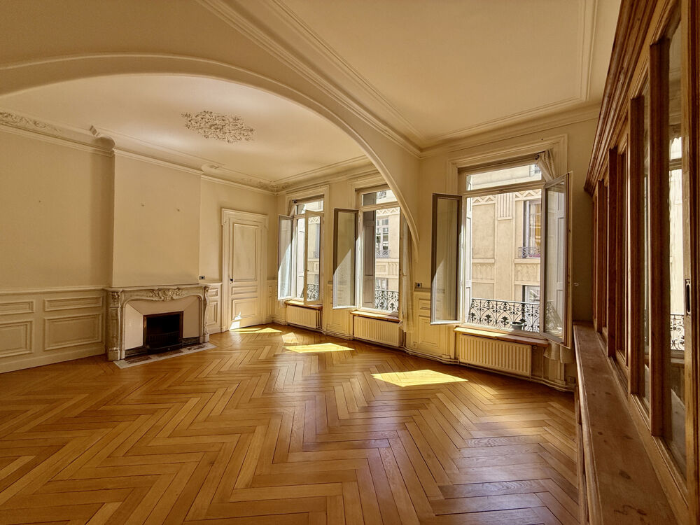Vente Appartement APPARTEMENT BOURGEOIS 107m2 DORIAN St etienne