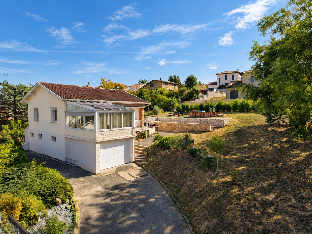 Vente Maison LACHASSAGNE   Maison rénovée avec piscine   Terrain de 1 208 m2 Lachassagne