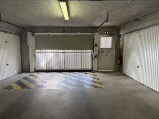  Parking / Garage à vendre 13 m² St ave