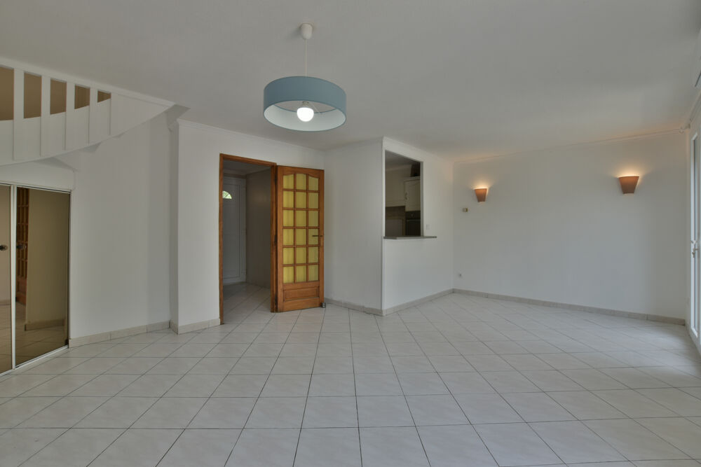 Vente Maison À Istres, maison lumineuse avec terrasse et jardin Istres