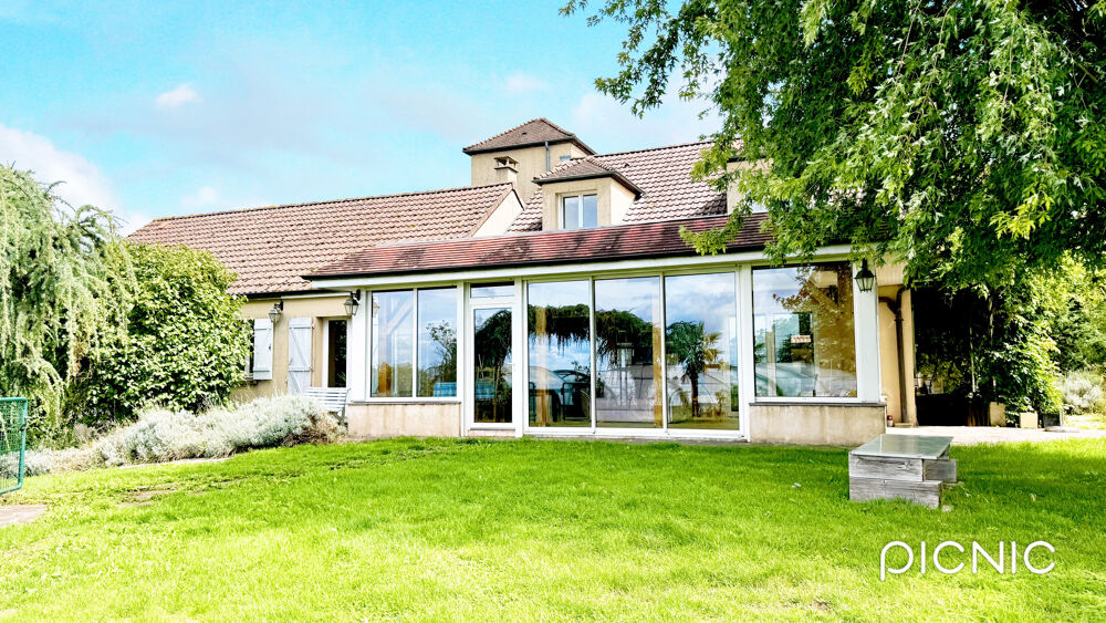 Vente Propri�t�/Ch�teau Propri�t� avec vue panoramique piscine couverte grand sejour et espace bien-�tre Avallon